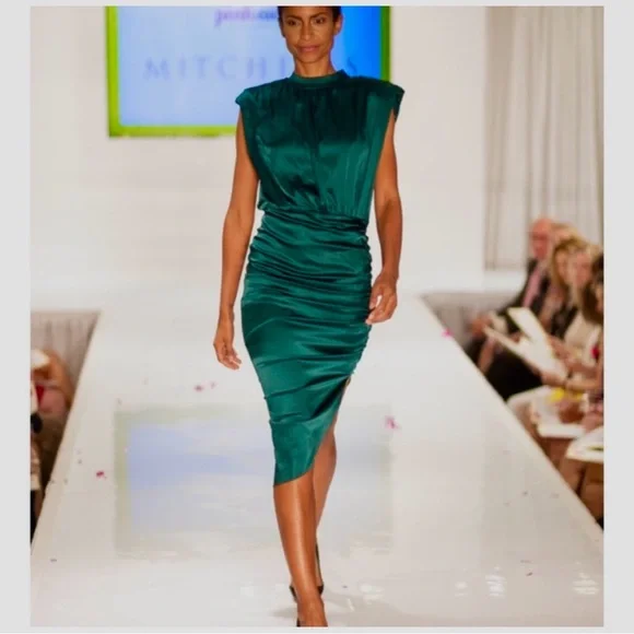 Veronica Beard Kendall Dress Elegant Asymmetrical Rushed Green Silk Dress -  threedaughtersproperties.com